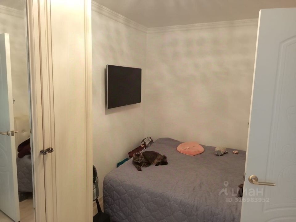 Продается 2-комнатная квартира, площадью 43.00 кв.м. Москва, Аминьевское шоссе, дом 12