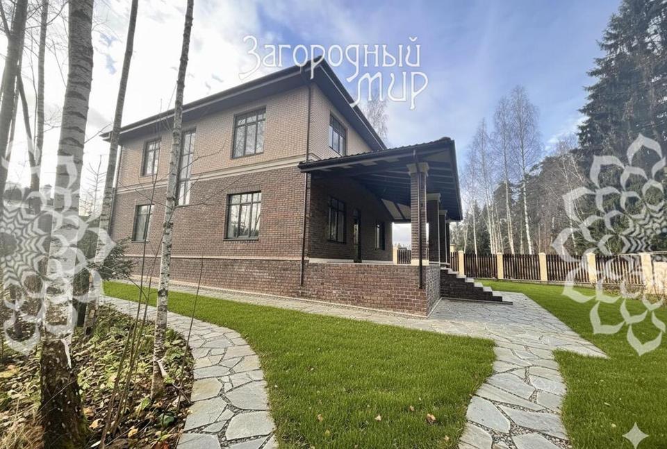 Продается дом, площадью 253.00 кв.м. Московская область, Красногорск городской округ, деревня Желябино