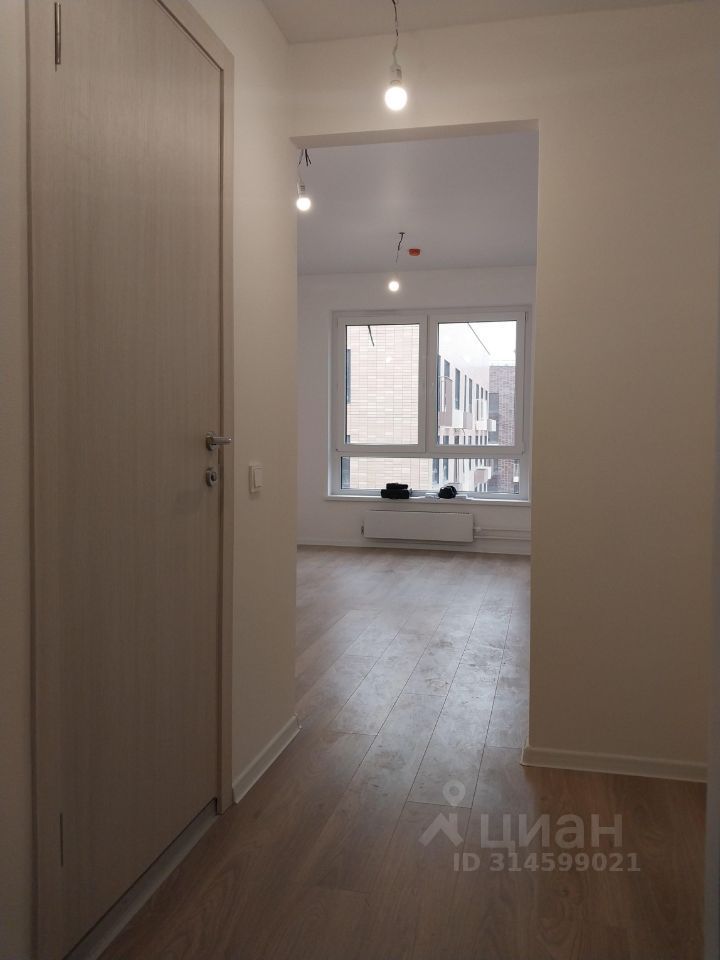 Продается 1-комнатная квартира, площадью 22.00 кв.м. Московская область, Красногорск городской округ, поселок Ильинское-Усово, улица Заповедная, дом 21