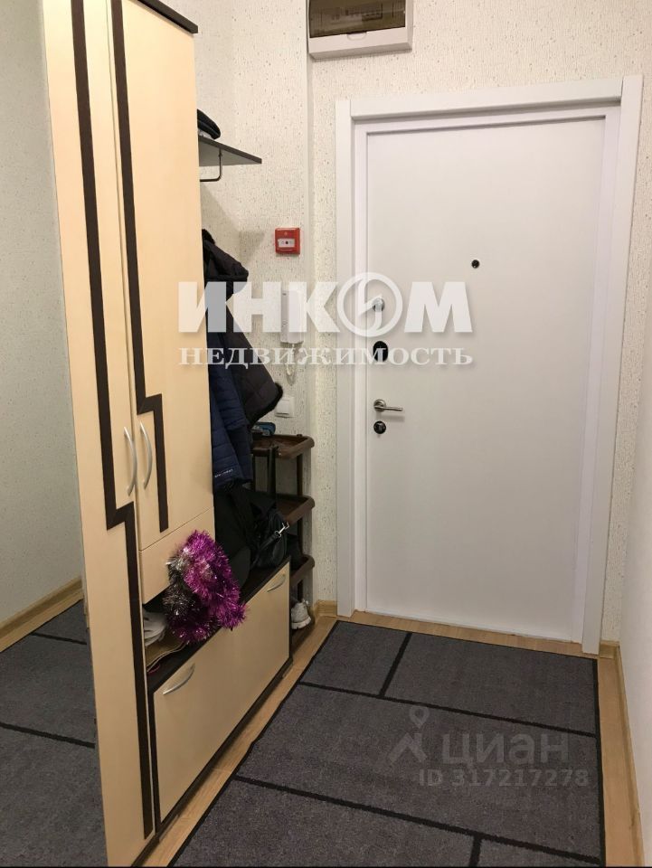 Продается 1-комнатная квартира, площадью 35.10 кв.м. Москва, Варшавское шоссе, дом 141к13