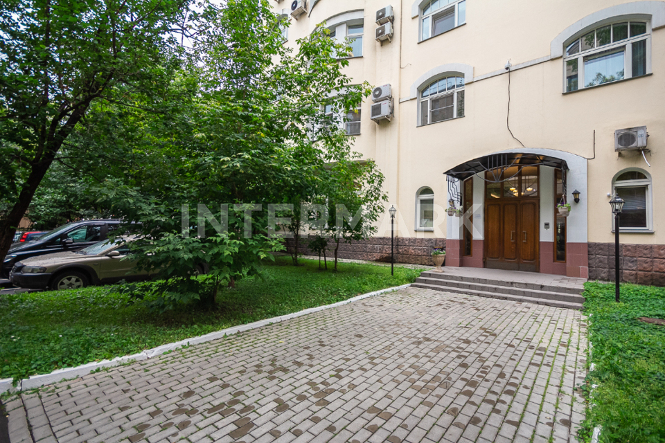 Продается 4-комнатная квартира, площадью 165.00 кв.м. Москва, переулок Голиковский, дом 5
