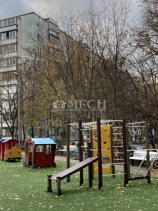 Продается 1-комнатная квартира, площадью 35.00 кв.м. Москва, улица Теплый Стан, дом 4