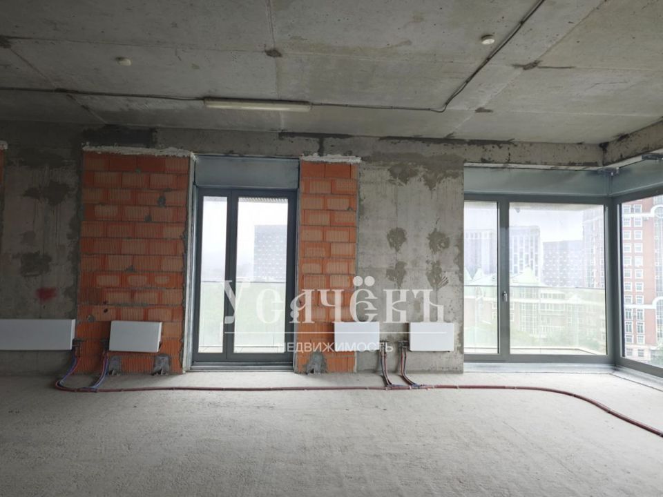 Продается 4-комнатная квартира, площадью 196.70 кв.м. Москва, улица Минская, дом 2вк4