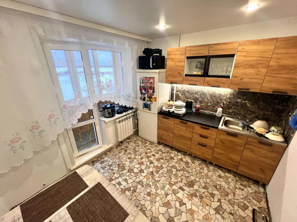 Продается 2-комнатная квартира, площадью 56.00 кв.м. Московская область, Волоколамский район, деревня Рахманово, дом 2А