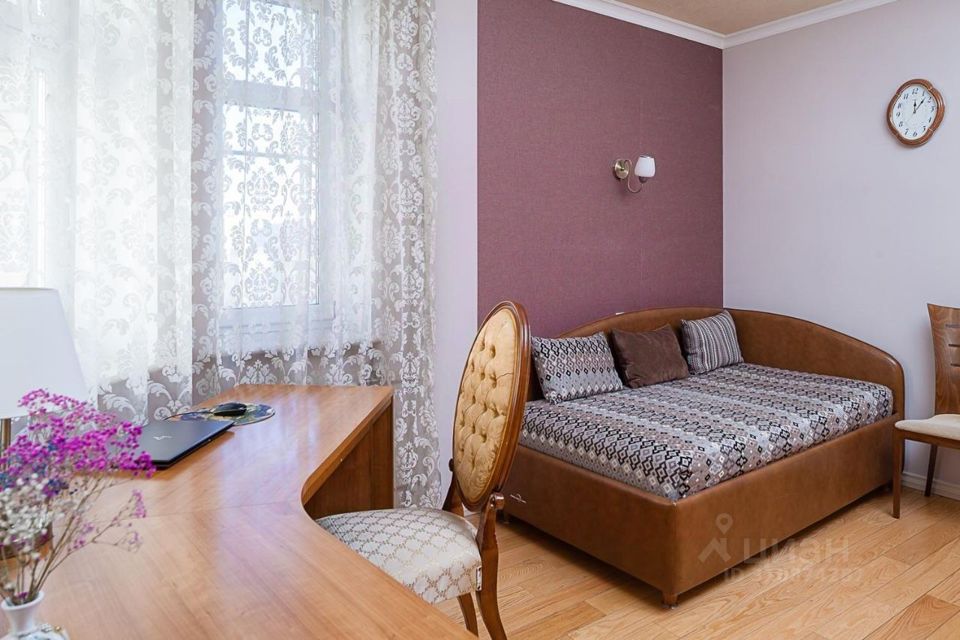 Продается 2-комнатная квартира, площадью 107.70 кв.м. Москва, улица Пудовкина, дом 7