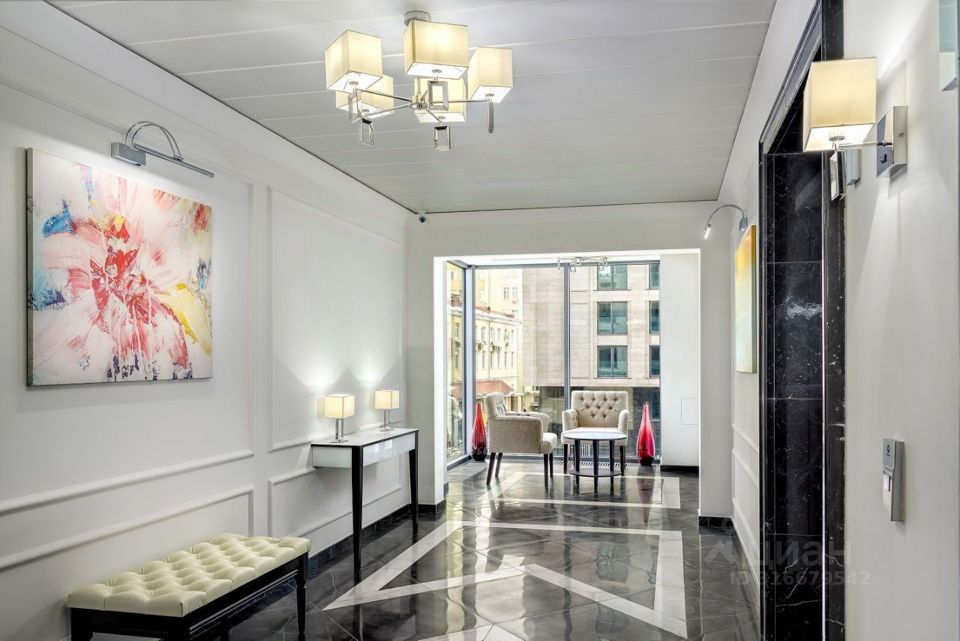 Продается 2-комнатная квартира, площадью 125.00 кв.м. Москва, улица Большая Садовая, дом 5к1