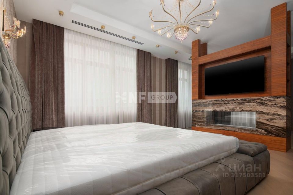 Продается 4-комнатная квартира, площадью 298.90 кв.м. Москва, улица Трубецкая, дом 8