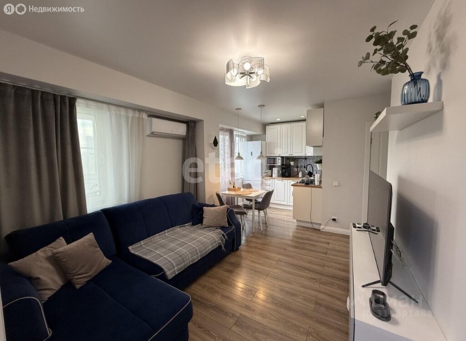 Продается 2-комнатная квартира, площадью 45.00 кв.м. Москва, улица Нежинская, дом 19к1