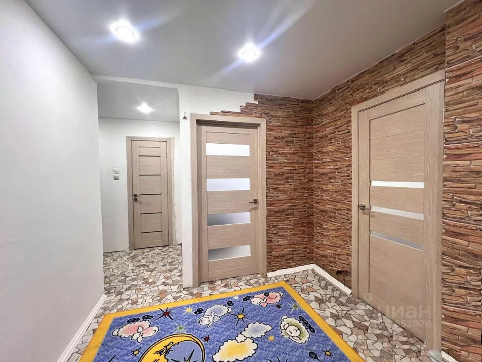 Продается 2-комнатная квартира, площадью 56.00 кв.м. Московская область, Волоколамский район, деревня Рахманово, дом 2А