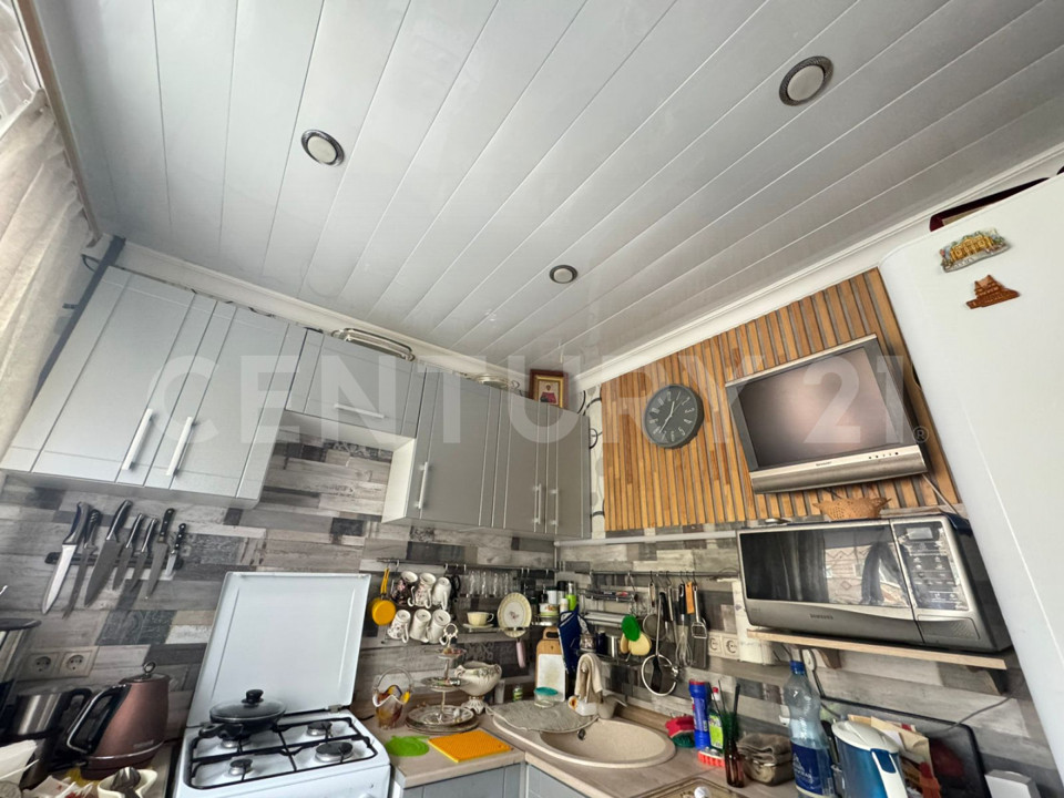 Продается 1-комнатная квартира, площадью 30.70 кв.м. Московская область, Наро-Фоминский городской округ, город Апрелевка, улица 1-я Заводская, дом 14