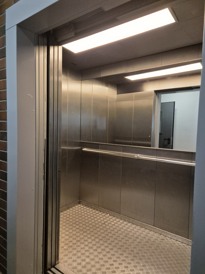 Продается 2-комнатная квартира, площадью 55.70 кв.м. Москва, Московский проспект