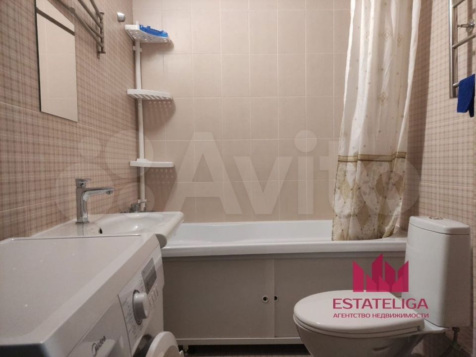 Продается 2-комнатная квартира, площадью 58.00 кв.м. Москва, улица Парковая, дом 1