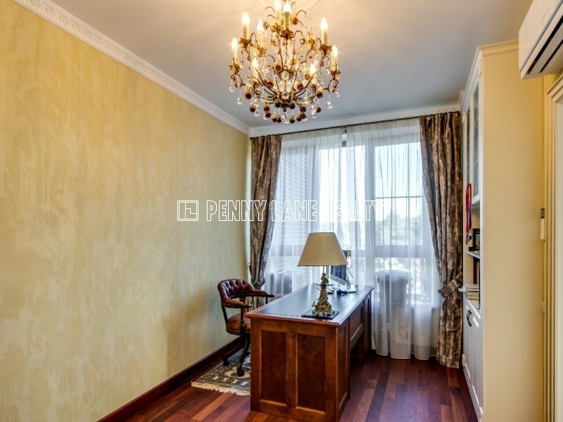 Продается 4-комнатная квартира, площадью 189.00 кв.м. Москва, Иваньковское шоссе, дом 5