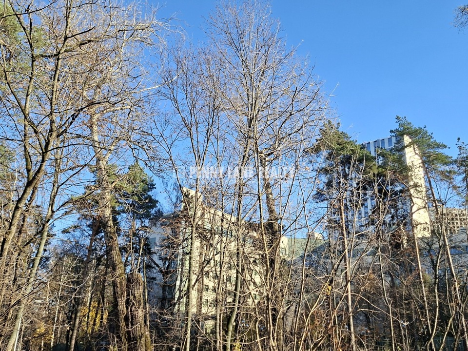 Продается 5-комнатная квартира, площадью 133.00 кв.м. Москва, проезд 3-й Красногорский, дом 5