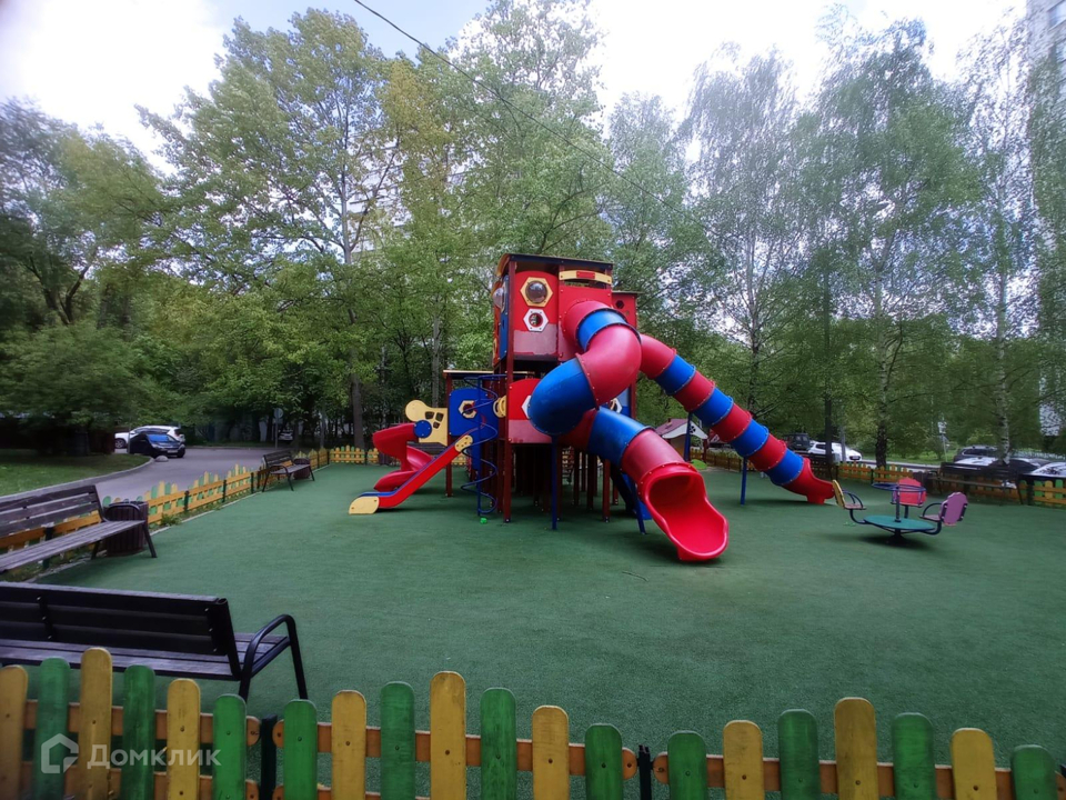 Продается 1-комнатная квартира, площадью 35.00 кв.м. Москва, улица Бехтерева, дом 49к2