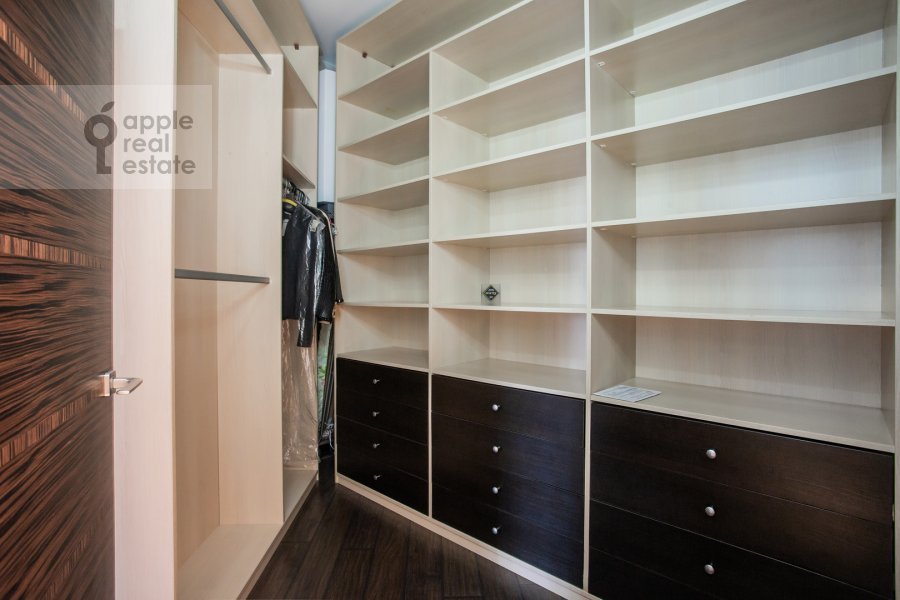 Продается 3-комнатная квартира, площадью 137.00 кв.м. Москва, улица Минская, дом 1Гк3