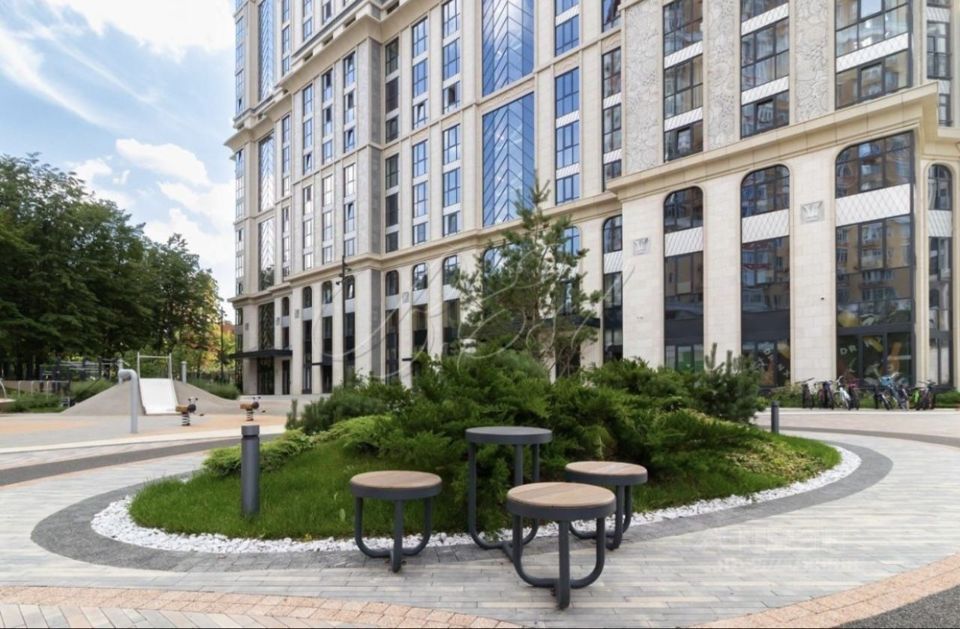 Продается 2-комнатная квартира, площадью 46.00 кв.м. Москва, улица Нежинская