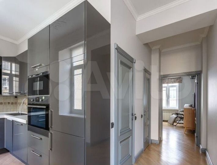 Продается 2-комнатная квартира, площадью 62.80 кв.м. Москва, улица Студенческая, дом 31