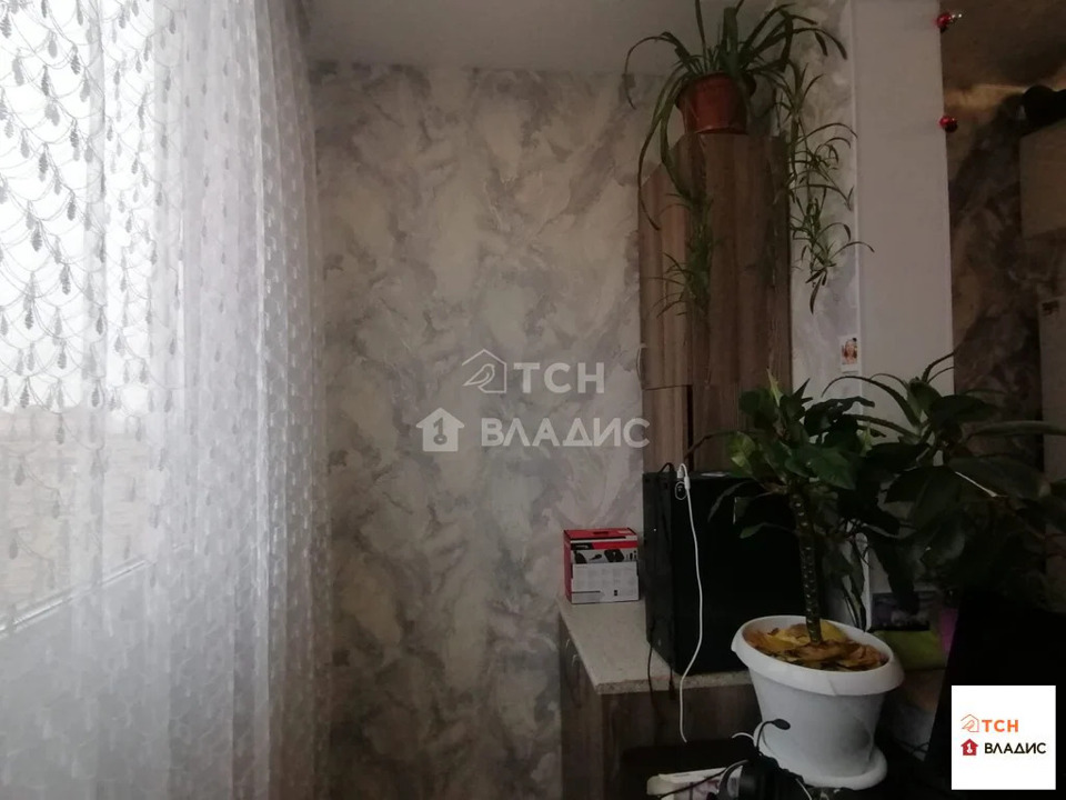 Продается 1-комнатная квартира, площадью 34.20 кв.м. Московская область, Лосино-Петровский городской округ, поселок Свердловский, улица Строителей