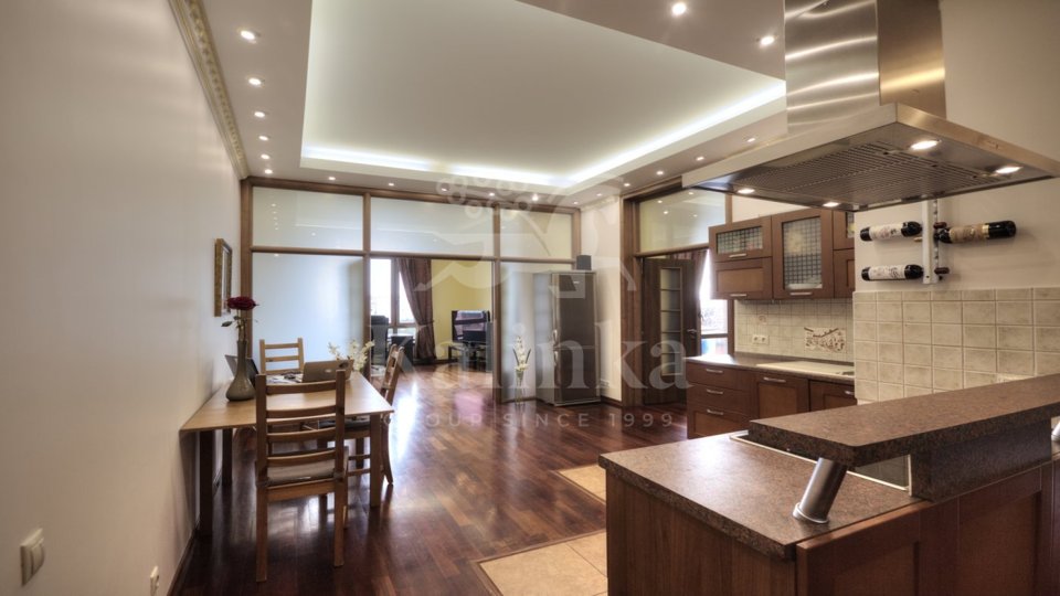 Продается 4-комнатная квартира, площадью 124.00 кв.м. Москва, улица Минская