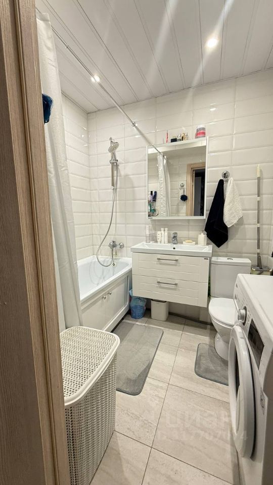 Продается 1-комнатная квартира, площадью 37.00 кв.м. Москва, Долгопрудная аллея, дом 15к5