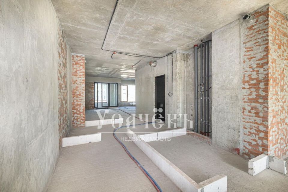 Продается 3-комнатная квартира, площадью 132.30 кв.м. Москва, улица Усачёва, дом 15