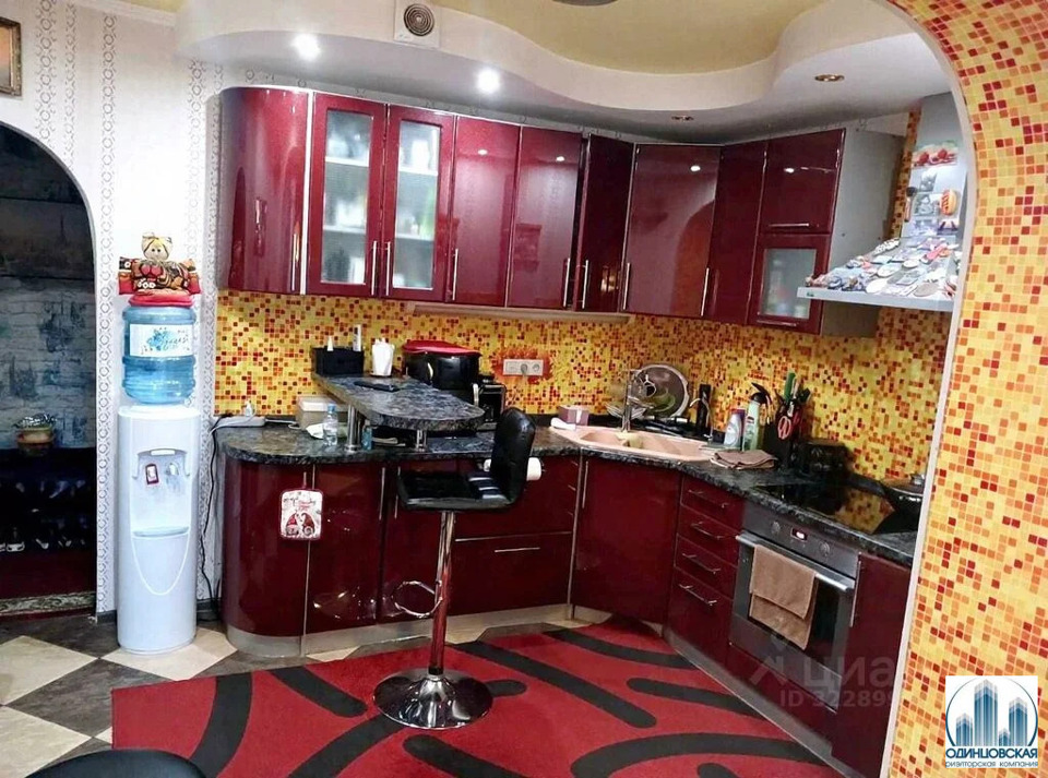 Продается 2-комнатная квартира, площадью 54.60 кв.м. Московская область, Одинцовский район, поселок городского типа ВНИИССОК, улица Дружбы, дом 7