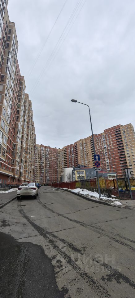 Продается 1-комнатная квартира, площадью 37.60 кв.м. Москва, город Щербинка, улица Барышевская Роща, дом 10