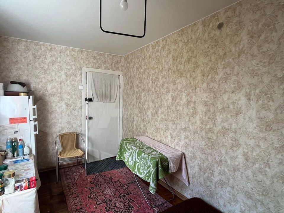 Продается 2-комнатная квартира, площадью 40.00 кв.м. Московская область, Красногорск городской округ, поселок городского типа Нахабино, улица Институтская, дом 1