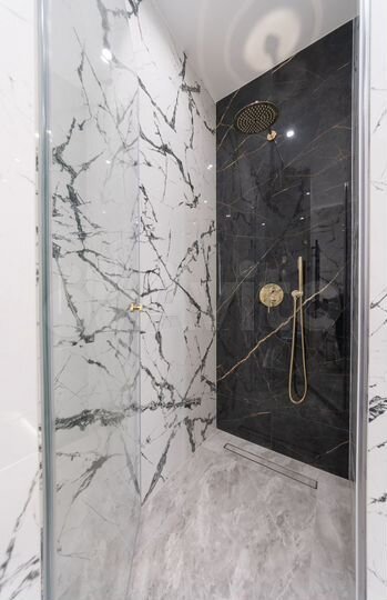 Продается 2-комнатная квартира, площадью 91.00 кв.м. Москва, набережная Котельническая, дом 1/15