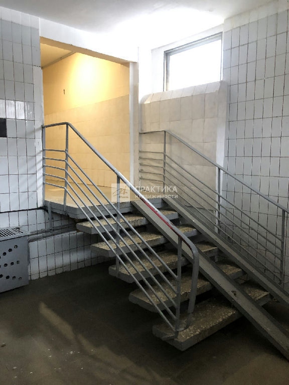 Продается 2-комнатная квартира, площадью 52.00 кв.м. Москва, улица Амундсена, дом 7