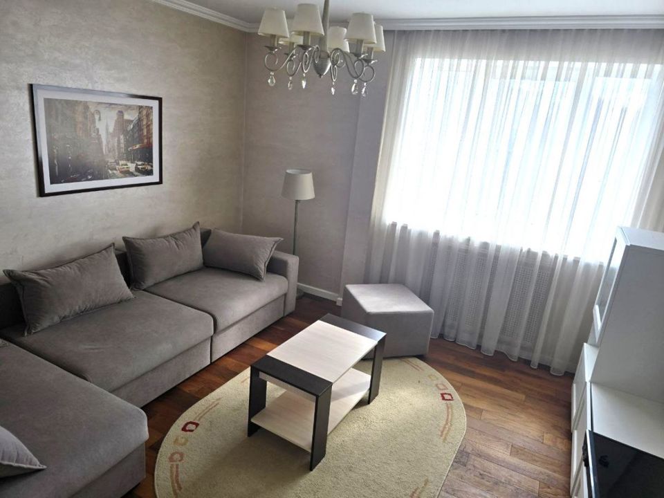 Продается 2-комнатная квартира, площадью 60.00 кв.м. Москва, улица Нежинская, дом 16