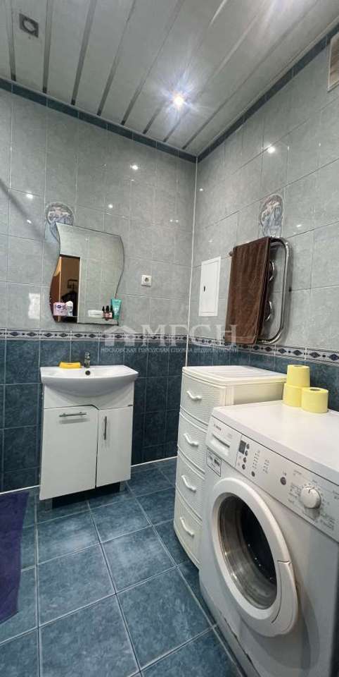 Продается 2-комнатная квартира, площадью 61.40 кв.м. Московская область, Лосино-Петровский городской округ, поселок Свердловский, улица Михаила Марченко, дом 4