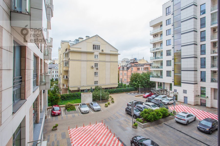 Продается 4-комнатная квартира, площадью 154.00 кв.м. Москва, переулок Казарменный, дом 3