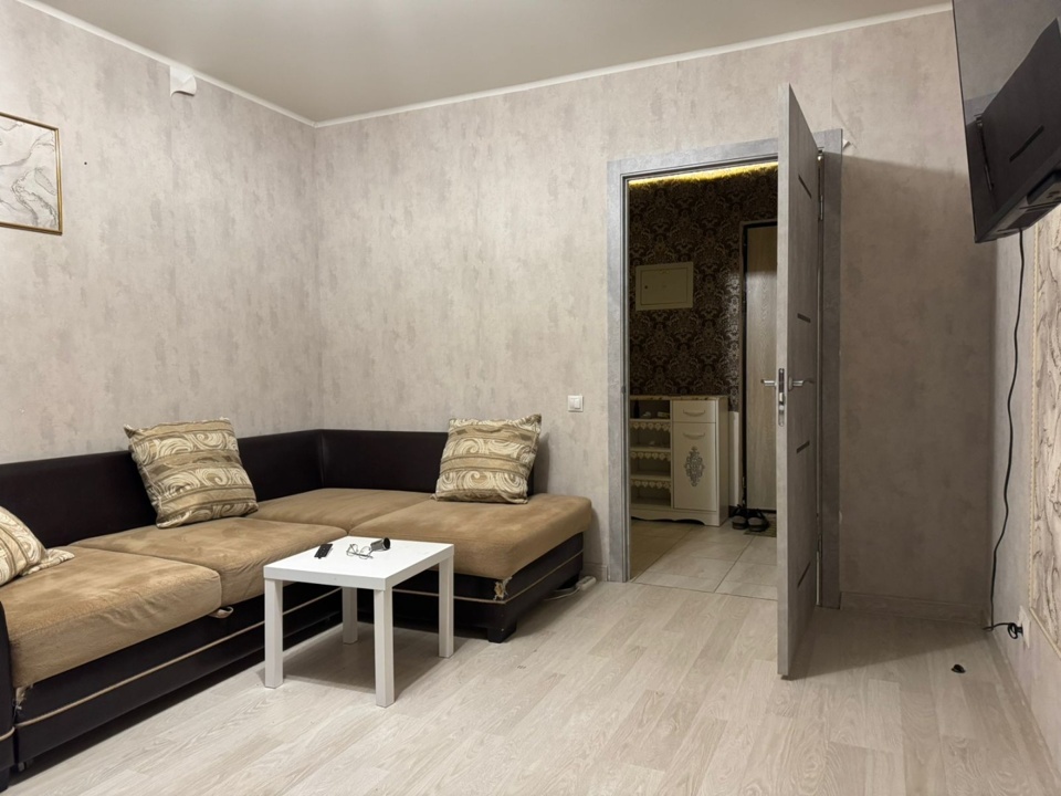 Продается 1-комнатная квартира, площадью 36.60 кв.м. Москва, Долгопрудная аллея, дом 14к4