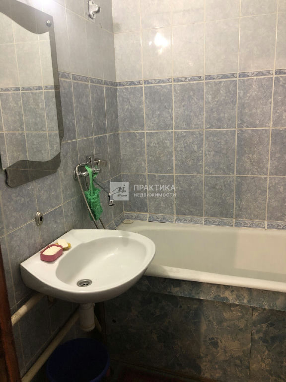 Продается 2-комнатная квартира, площадью 52.00 кв.м. Москва, улица Амундсена, дом 7