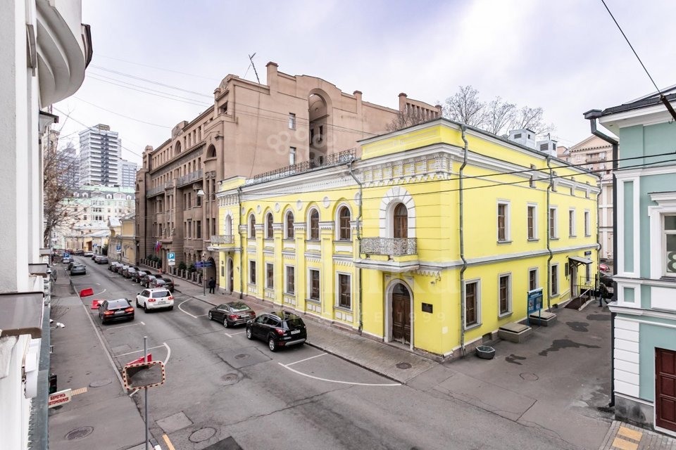 Продается 3-комнатная квартира, площадью 75.40 кв.м. Москва, переулок Трубниковский, дом 30стр1