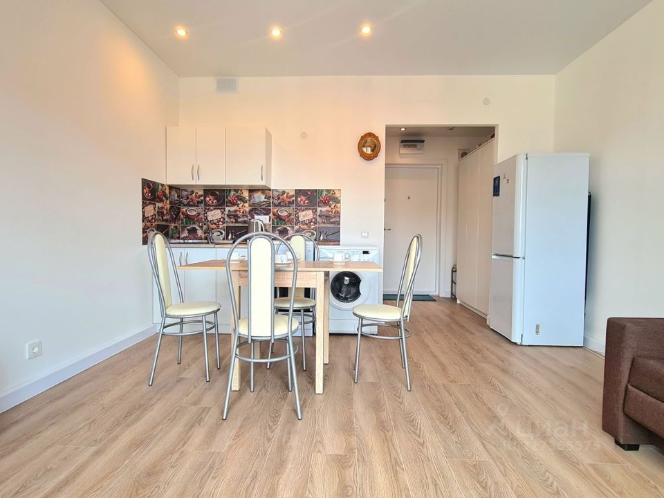 Продается 1-комнатная квартира, площадью 23.40 кв.м. Москва, Очаковское шоссе, дом 5к4