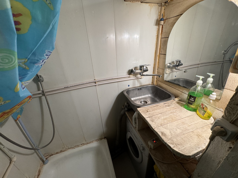 Продается 1-комнатная квартира, площадью 12.90 кв.м. Московская область, Пушкинский район, рабочий поселок Лесной, улица Достоевского, дом 26