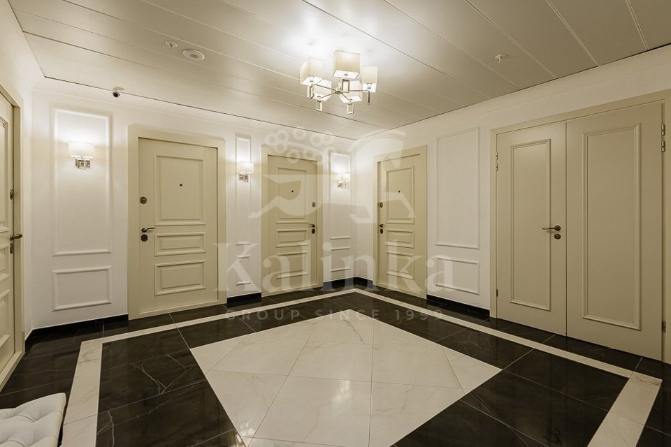 Продается 2-комнатная квартира, площадью 59.60 кв.м. Москва, улица Большая Садовая