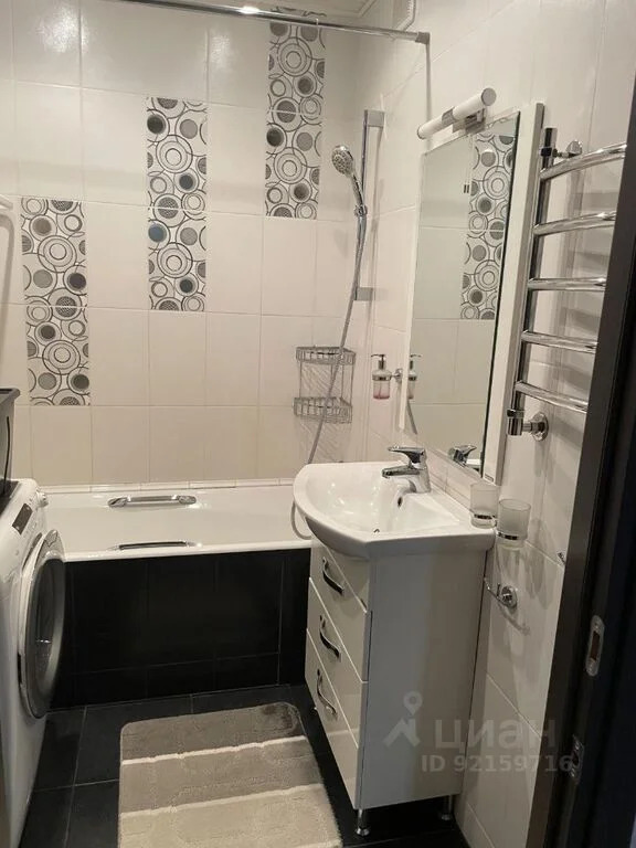 Продается 2-комнатная квартира, площадью 42.00 кв.м. Москва, улица Белореченская, дом 28к2