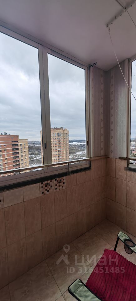 Продается 1-комнатная квартира, площадью 37.60 кв.м. Москва, город Щербинка, улица Барышевская Роща, дом 10