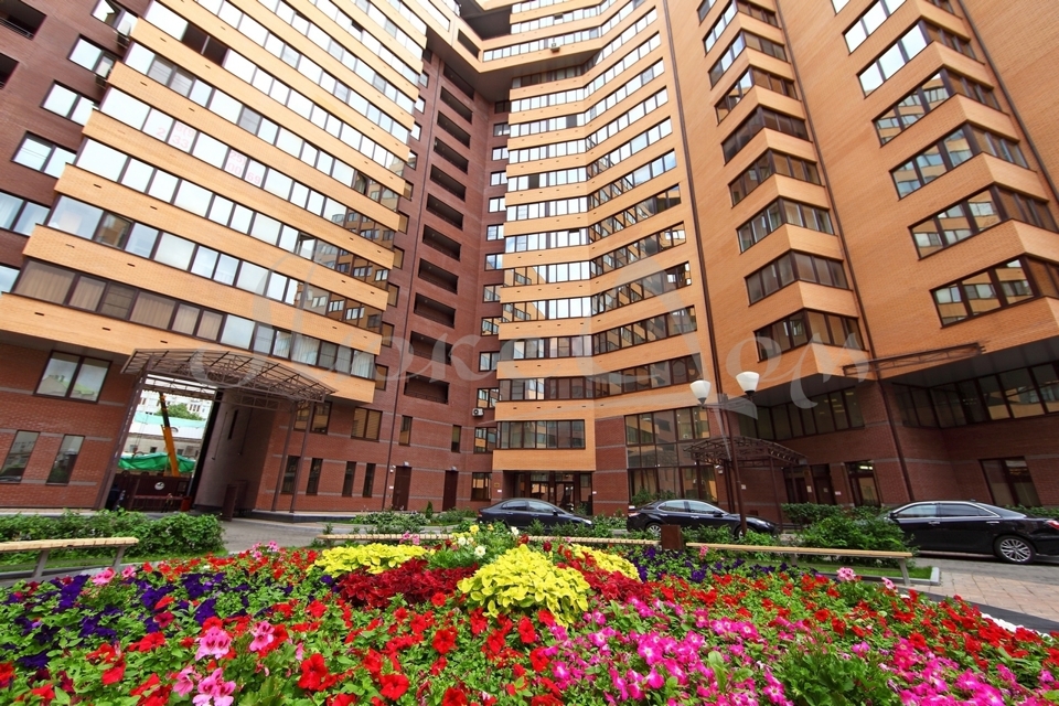 Продается 3-комнатная квартира, площадью 121.20 кв.м. Москва, переулок Ружейный, дом 3