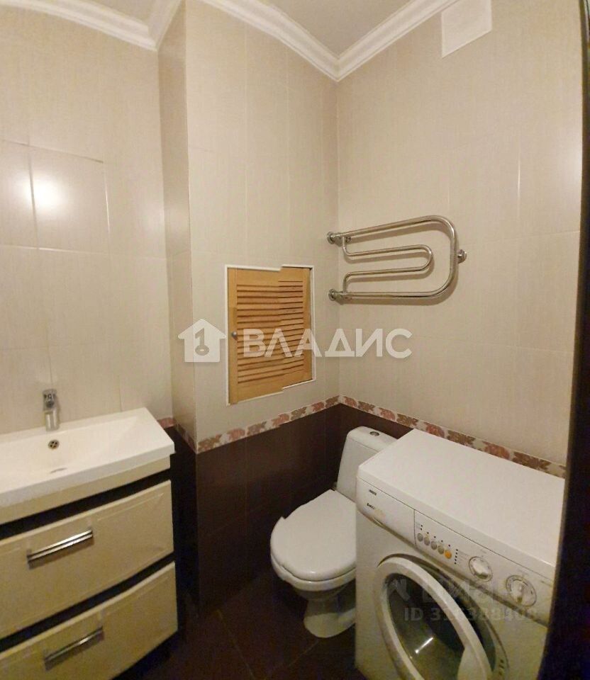 Продается 1-комнатная квартира, площадью 40.60 кв.м. Москва, город Щербинка, улица Барышевская Роща, дом 24