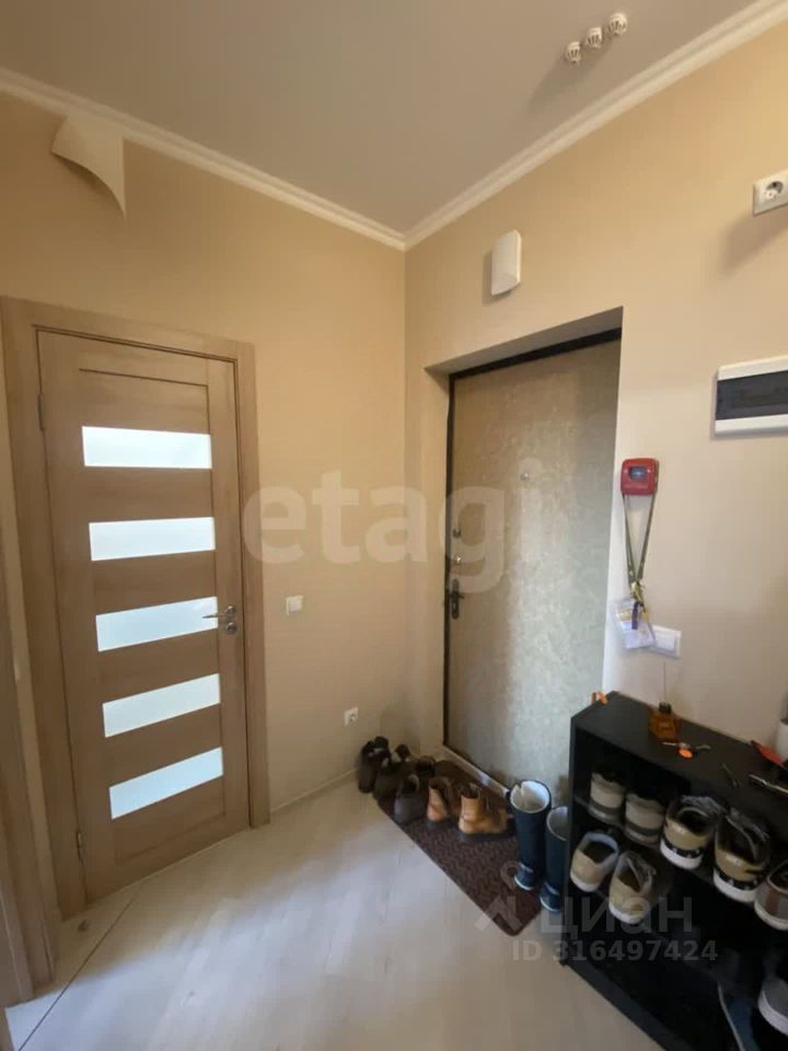 Продается 1-комнатная квартира, площадью 31.80 кв.м. Московская область, Красногорск городской округ, поселок городского типа Путилково, улица Сходненская, дом 11