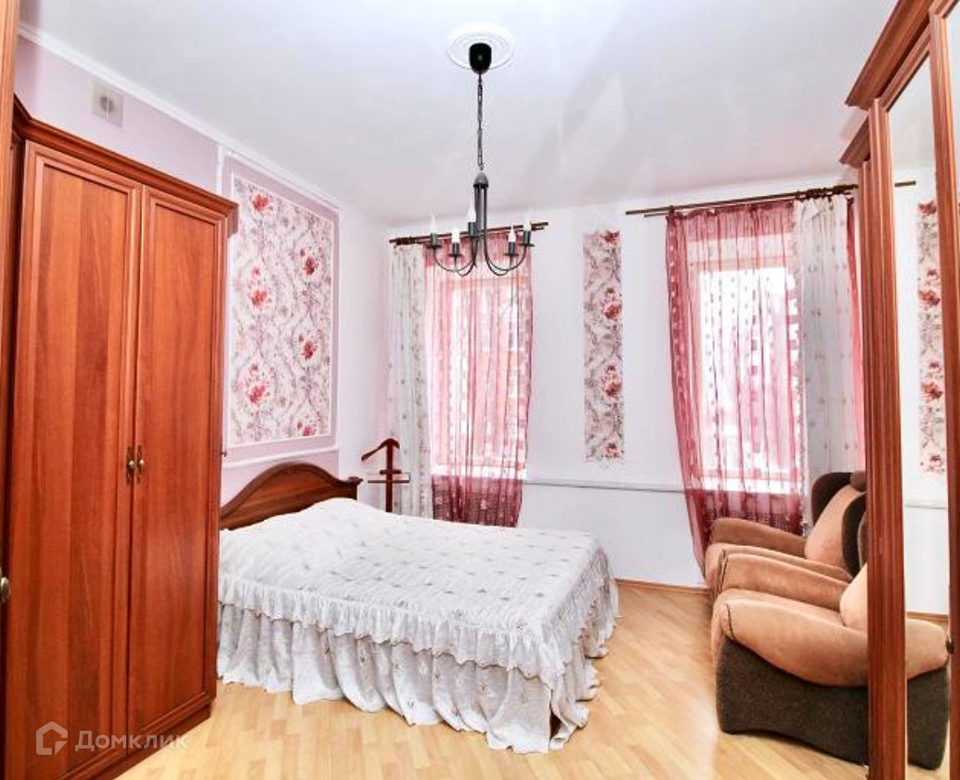 Продается 4-комнатная квартира, площадью 122.00 кв.м. Москва, переулок Козихинский Большой, дом 8