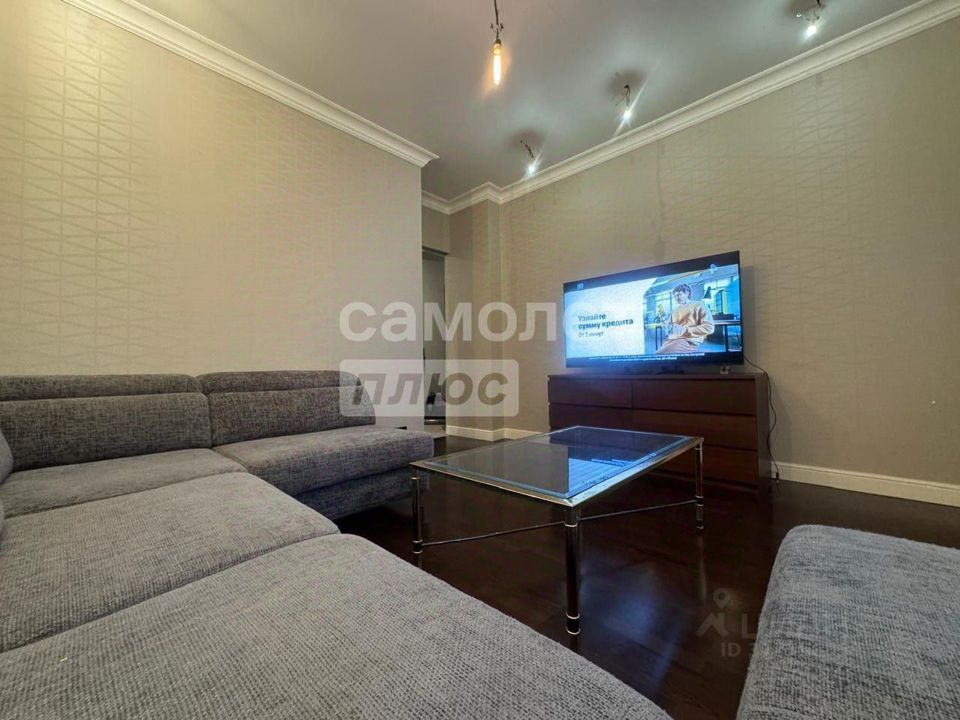 Продается 3-комнатная квартира, площадью 63.00 кв.м. Москва, улица Маршала Василевского, дом 13к1