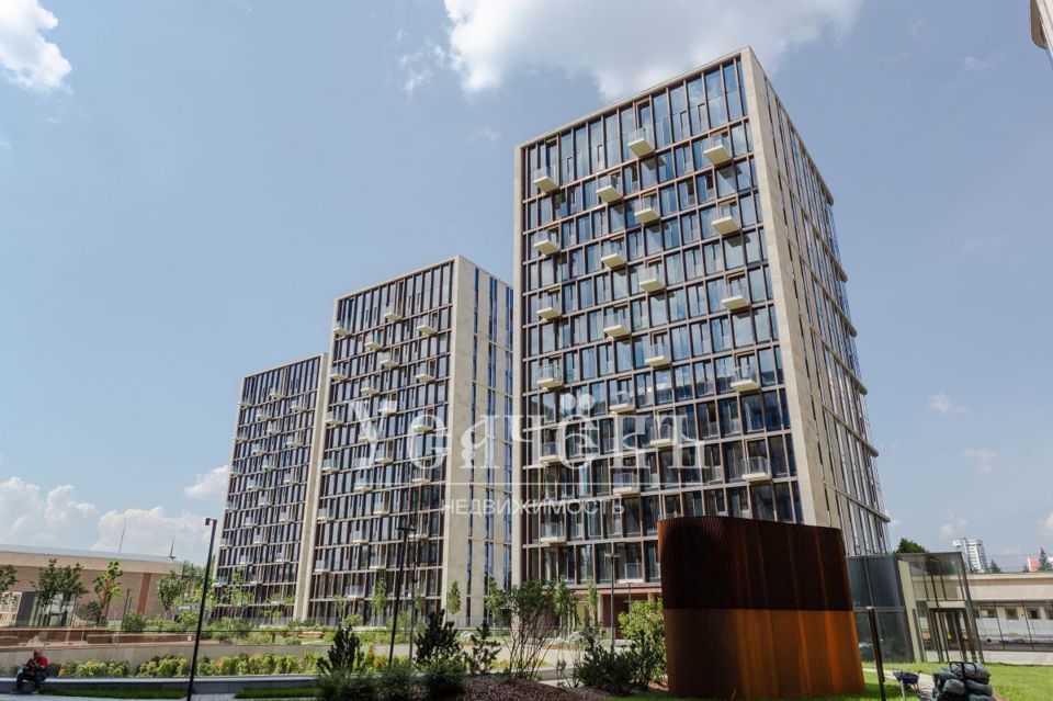 Продается 4-комнатная квартира, площадью 150.00 кв.м. Москва, улица Братьев Фонченко