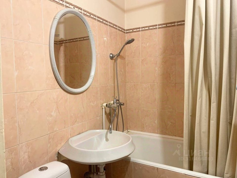 Продается 1-комнатная квартира, площадью 32.00 кв.м. Москва, улица Бехтерева, дом 7к2