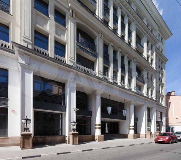 Продается 3-комнатная квартира, площадью 143.00 кв.м. Москва, переулок Казарменный, дом 3